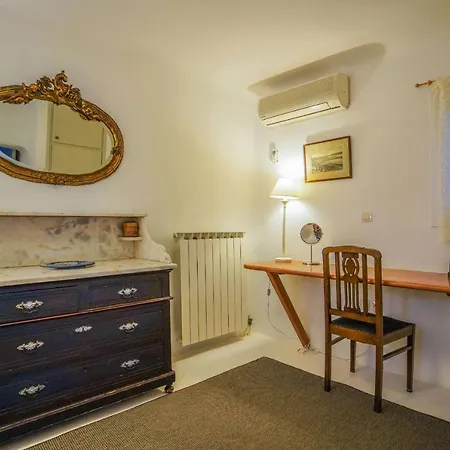 Serenity - Traditional House With Stunning Sea View بيت للعطل