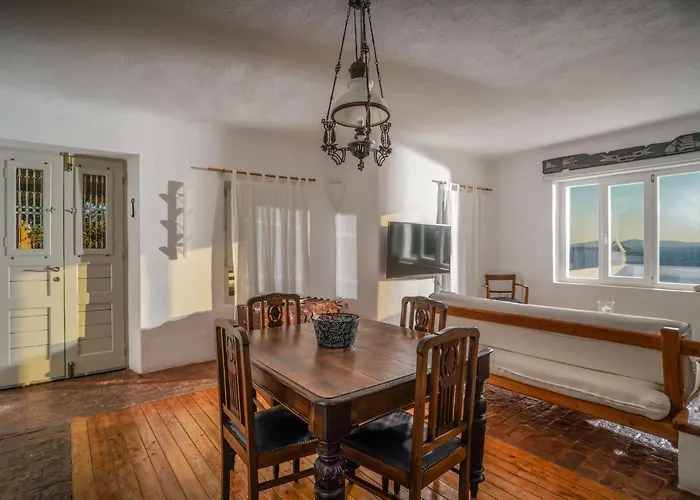 Serenity - Traditional House With Stunning Sea View Tagou